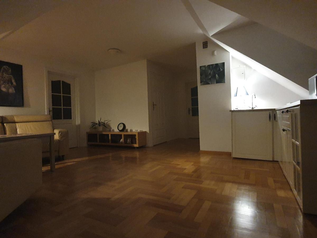 Mieszko Rooms Legionowo Buitenkant foto