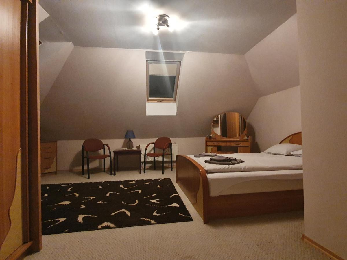 Mieszko Rooms Legionowo Buitenkant foto